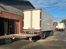 SCHMITZ CARGOBULL AKO 18/L7.15FP45 Carrier 1350 LBW 2t. Trennwand
