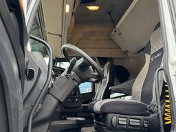 IVECO S-WAY 530 * RETARDER * 2 X TANK * ACC * WENIG KM