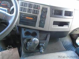 Volvo FL 16.240 + euro 5 + lift + 16t + MANUAL