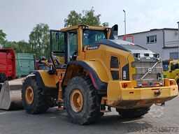 VOLVO L180H Radlader 29,7 t *Waage *12.069 h