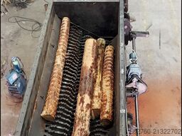 Galen Rotary Log Debarker