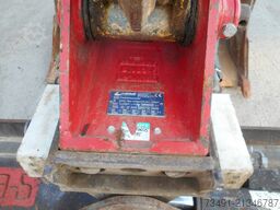 New Holland E39B-SR ( 3.900kg ) 4 Löffel