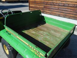 John Deere 6x4 mit E-Kipper