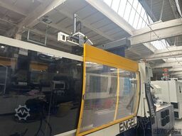 ENGEL Victory 2550/350 Tech mit dem Roboter En