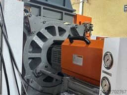 Chen Hsong JetMaster 208-MK6 mit dem Roboter Samfac