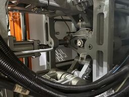 Chen Hsong JetMaster 208-MK6 mit dem Roboter Samfac
