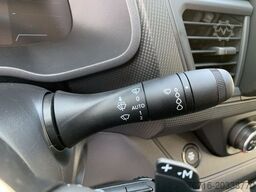 RENAULT Trafic KOMFORT L1H1 3,0t dCi 150 AUTOMATIK NAVI