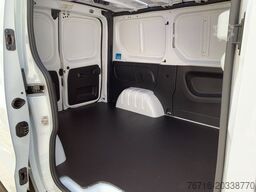 RENAULT Trafic KOMFORT L1H1 3,0t dCi 150 AUTOMATIK NAVI