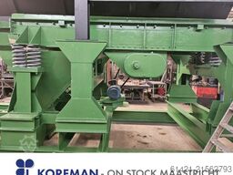  Metso Hopper with Vibrating Chute