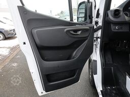 Mercedes-Benz Sprinter 317 CDI Kasten L3H2 Navi Kamera DAB