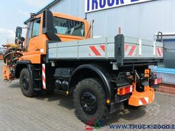 Unimog U 400 4 x 4 Mulag Teleskopausleger + Zapfwelle