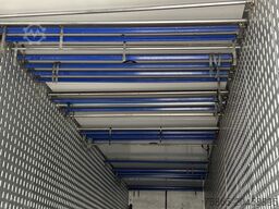 Krone SDP 27 / Box - Confectie / 3 axle BPW Drum / NL...