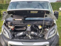 Peugeot Boxer 33 2.2 BlueHDi 140 S&S PM TM