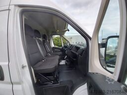 Peugeot Boxer 33 2.2 BlueHDi 140 S&S PM TM