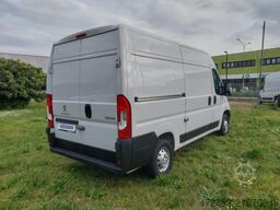 Peugeot Boxer 33 2.2 BlueHDi 140 S&S PM TM
