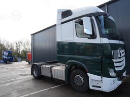 Mercedes-Benz Actros 1942 tractor unit with compressor