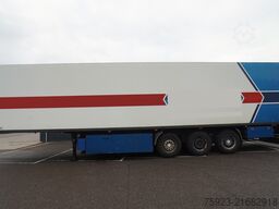 Van Eck Refrigerated trailer with meat hanging system
