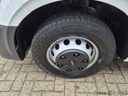 MAN TGE 5.180 Bakwagen/ Laadklep/ Automaat/ 22 KUB