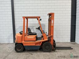 Toyota 02-5 FD 20