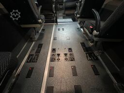 VOLKSWAGEN Crafter 2.5 TDi Maxi 9Sitze + Lift ENGINE BROKEN