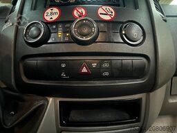 VOLKSWAGEN Crafter 2.5 TDi Maxi 9Sitze + Lift ENGINE BROKEN