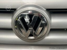 VOLKSWAGEN Crafter 2.5 TDi Maxi 9Sitze + Lift ENGINE BROKEN