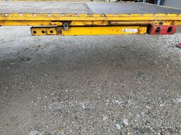 Krone BDF 7,45m Lochleiste Teleskopstützen