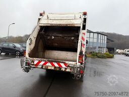 MAN 26.320 6x2 Presswagen Faun 524