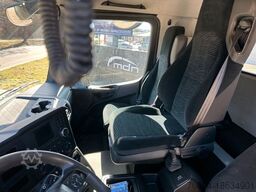 MERCEDES-BENZ Arocs 1832 4x2 Abrollkipper AHK 35to