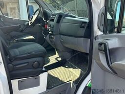 MERCEDES-BENZ DB 310D  5 Sitzer