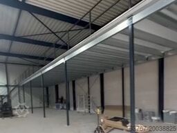 Grundfläche: 120m² | Traglast: 350kg/m² 8,0 x 15,0 m | Lichte Höhe: 3,0m