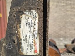 SAF SKRB9019W/ TRAILER AXLE 9 TON /DISC.