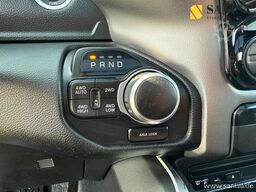 Dodge RAM 1500 Big Horn/Blackedition/15,7 L