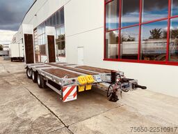 Möslein TT 31 F  31 t GG Tridem- Tieflader 3 Achs, gelenktNeufahrzeug
