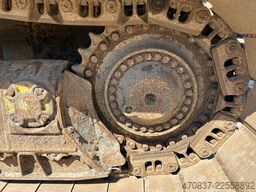 KOMATSU D 65 PX - 18 **Ketten und Laufwerk NEU**