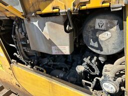 KOMATSU D 65 PX - 18 **Ketten und Laufwerk NEU**