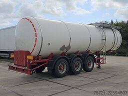HENDRICKS CHEMIETANK 30.000 LTR ISOLATED