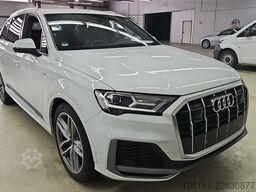 AUDI Q7 55 TFSI e quattro S line HeadUp/Massage/AHK
