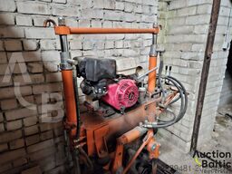  Sleeper tamping machine