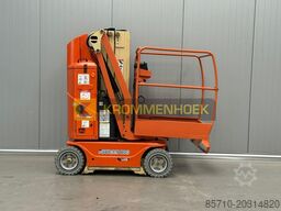 JLG Toucan 800A