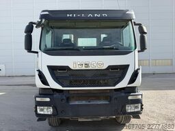 IVECO TRAKKER 400