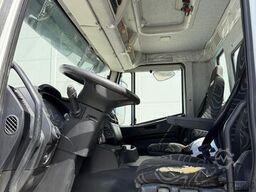 IVECO TRAKKER 400