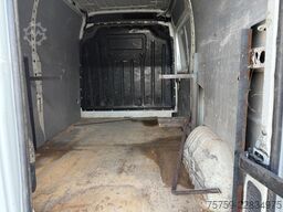 Renault Master 35.130 Kastenwagen Euro 6b Klima