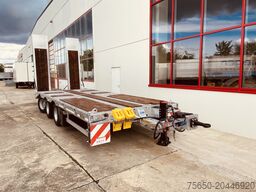 Möslein TT 31 31 t GG Tridem- Tieflader 3 Achs, gelenktNeufahrzeug