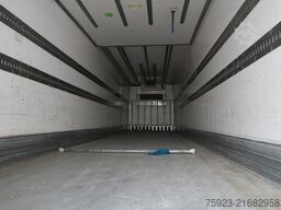 LAMBERET 3 AXLE FRIGO TRAILER WITH CARRIER VECTOR 1950 MT