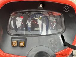 Kubota L1-382 (7325)