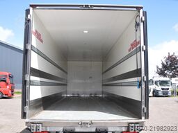 Volvo FE 250 4X2 ISOTHERM SLAAP-CABINE