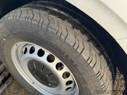 MAN TGE 3.180 4x4 L4 H3 - wenig Kilometer