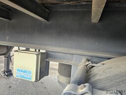 JUMBO DO 300 S/   2 X STEERING /BPW DRUM / DOUBLE TIR...