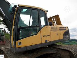 Volvo EC240CL Crawler Excavator with 2 Buckets